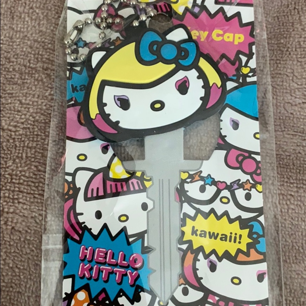 Hello Kitty key cap - Picture 2 of 3